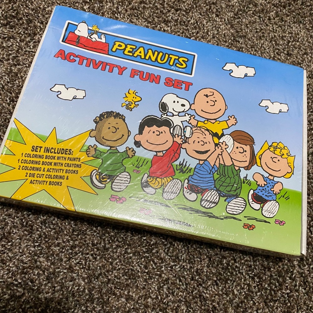 SEALED! Peanuts Activity‎ Fun Set Coloring Books Paints Crayons Die Cut 6 Pieces